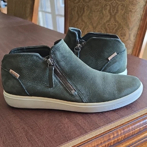 Ecco Olive Ankle Boots - Picture 2 of 7